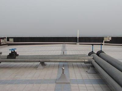 四分水屋面坡度與防水保溫工程解析